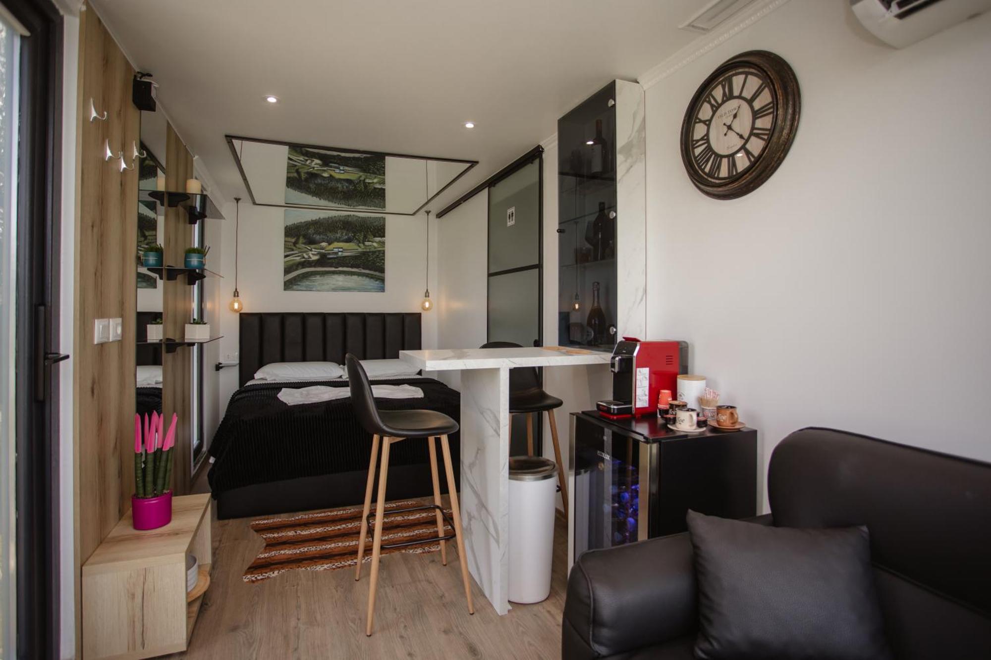 446 Tiny House Shiroke Villa Exterior foto