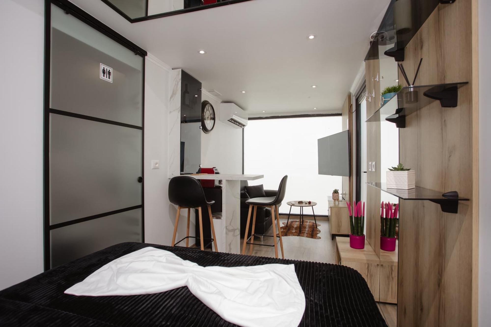 446 Tiny House Shiroke Villa Exterior foto